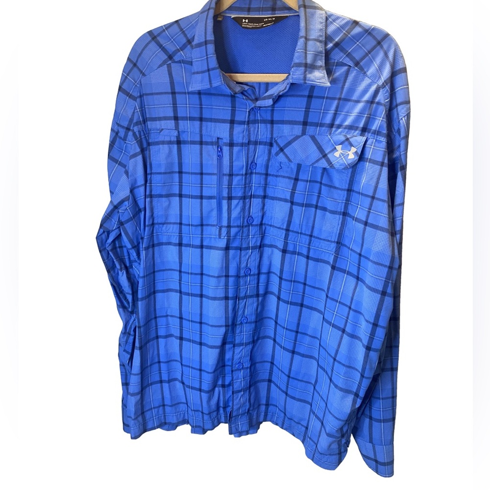 Under Armour Blue plaid Men’s button down heat gear shirt size Large